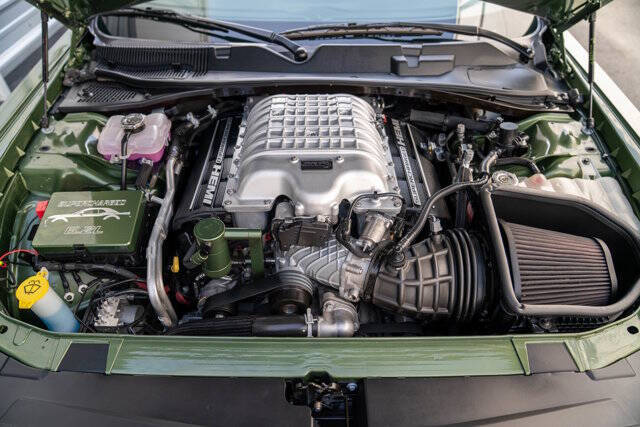 2019 Dodge Challenger 38