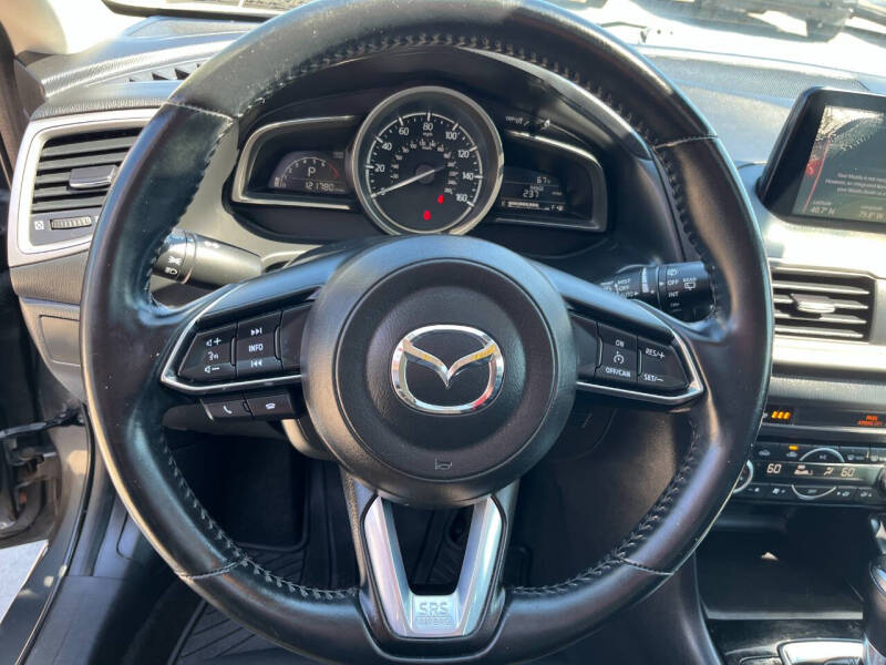 2018 Mazda MAZDA3 Touring