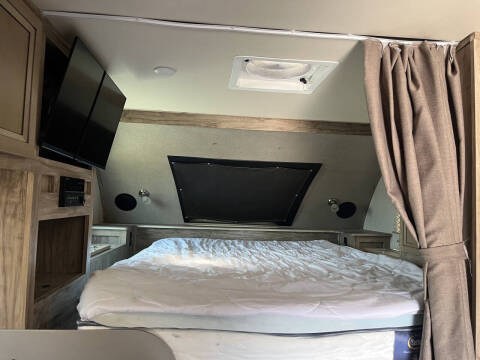 2020 Palomino BACKPACK EDITION