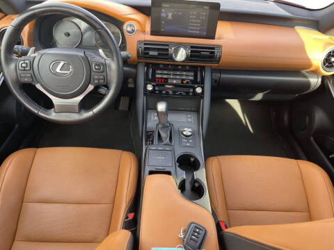 2023 Lexus IS 300