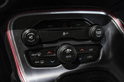 2015 Dodge Challenger SXT