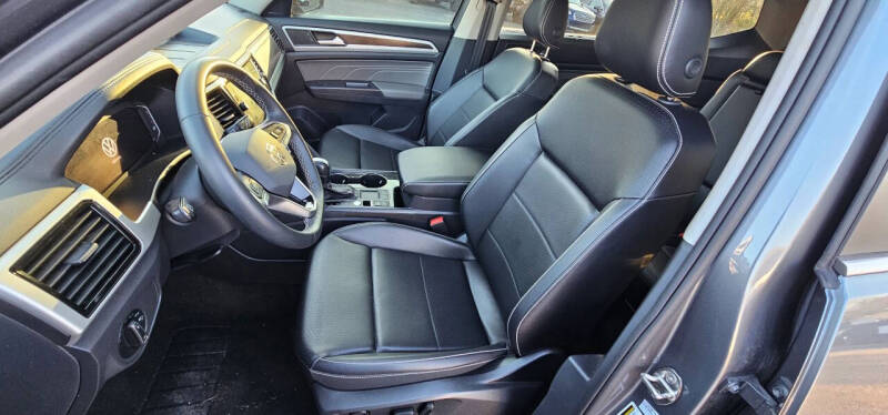 2023 Volkswagen Atlas V6 SE