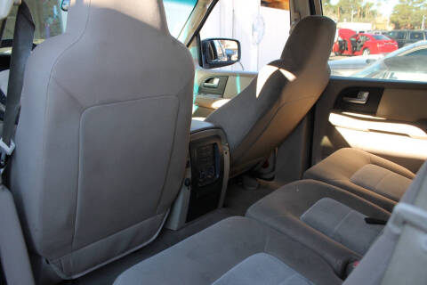 2003 Ford Expedition XLT