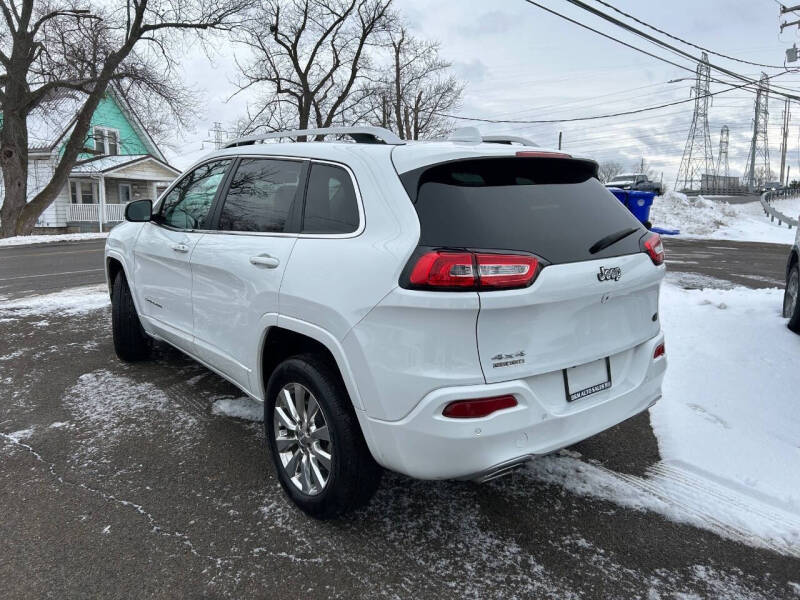 2016 Jeep Cherokee Overland