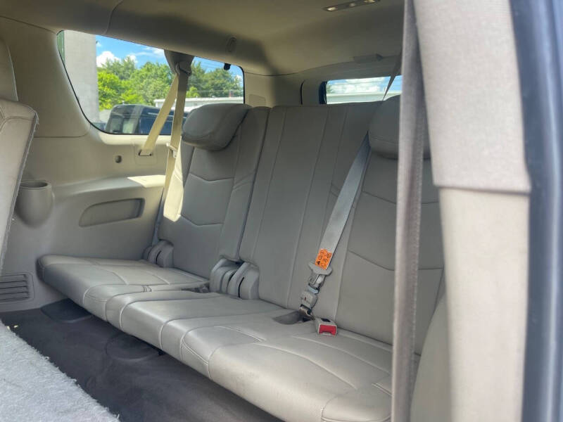 2017 Cadillac Escalade ESV Luxury