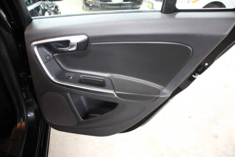 2012 Volvo S60 T6 R-Design