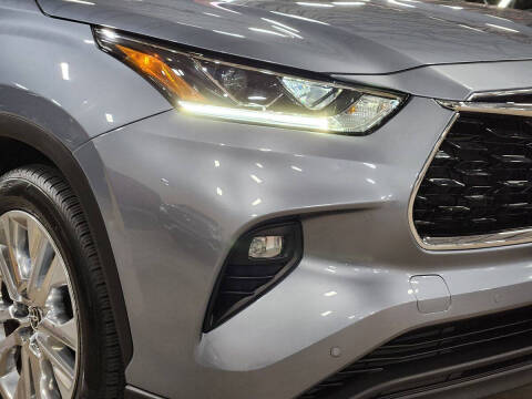 2022 Toyota Highlander Limited