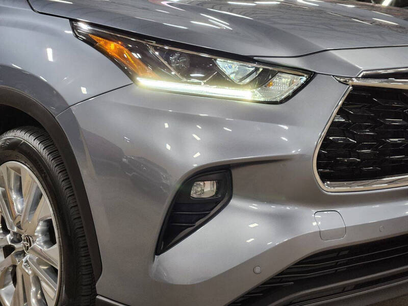 2022 Toyota Highlander Limited