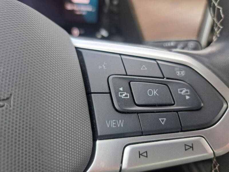 2025 Volkswagen Atlas SE