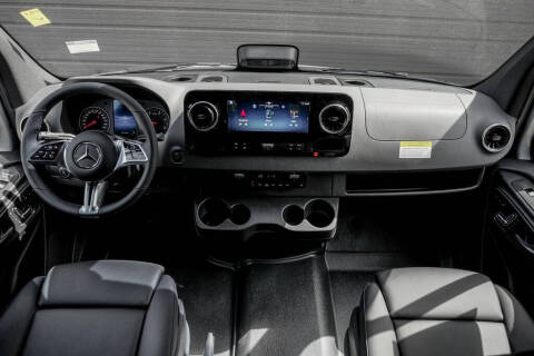 2025 Mercedes-Benz Sprinter 2500