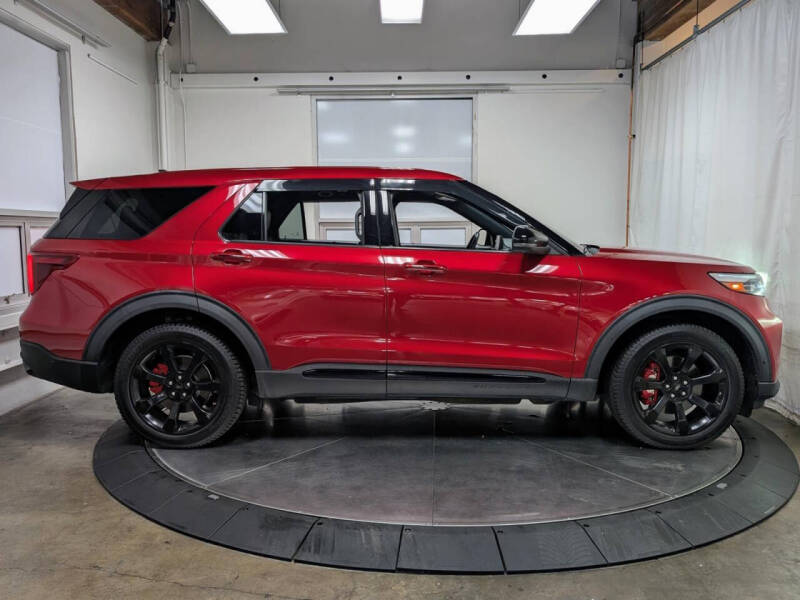 2021 Ford Explorer ST
