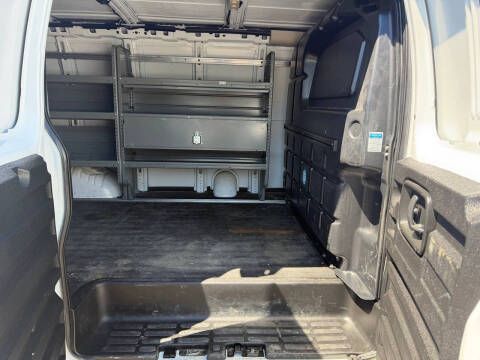 2022 GMC Savana 2500