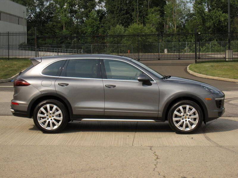 2018 Porsche Cayenne S