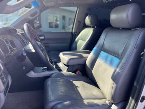 2011 Toyota Sequoia Platinum