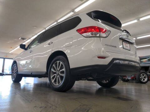 2013 Nissan Pathfinder SV