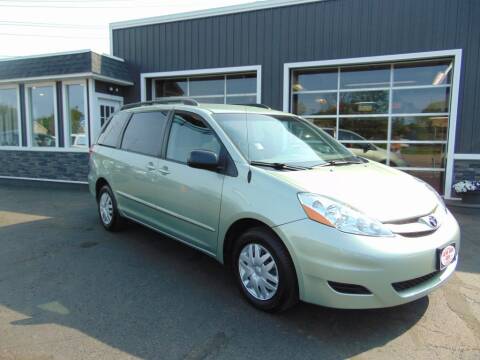 2010 Toyota Sienna for sale at Akron Auto Sales in Akron OH