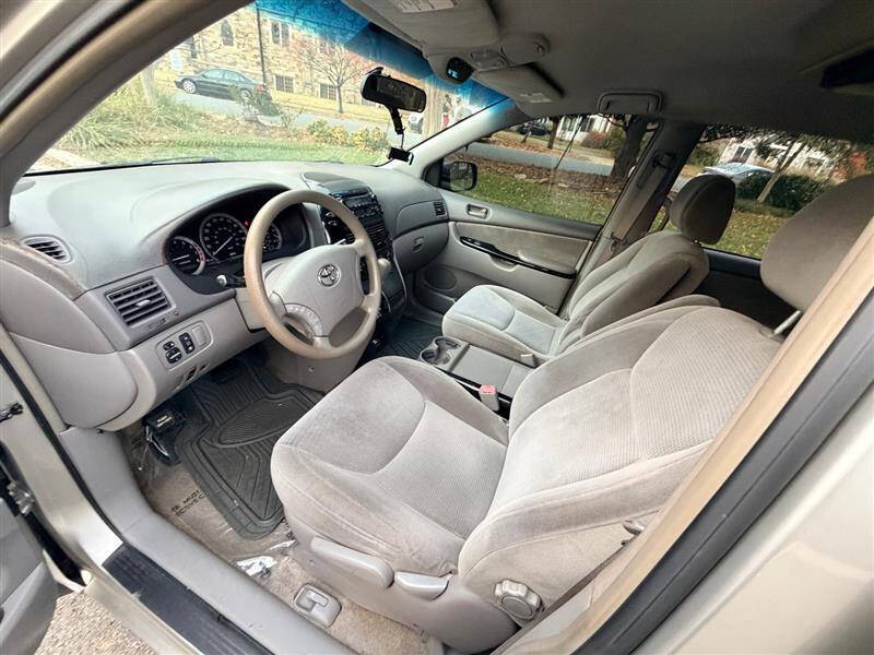 2005 Toyota Sienna