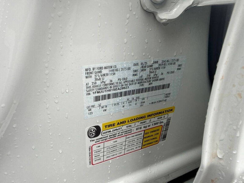 2025 Ford Expedition Active