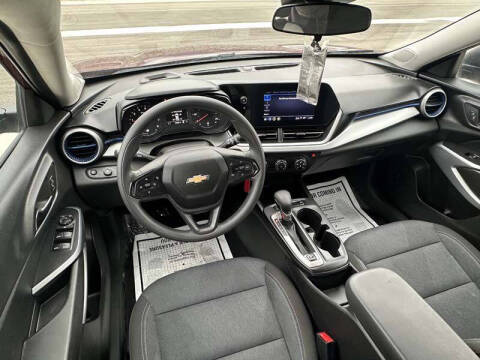 2024 Chevrolet Trax LS