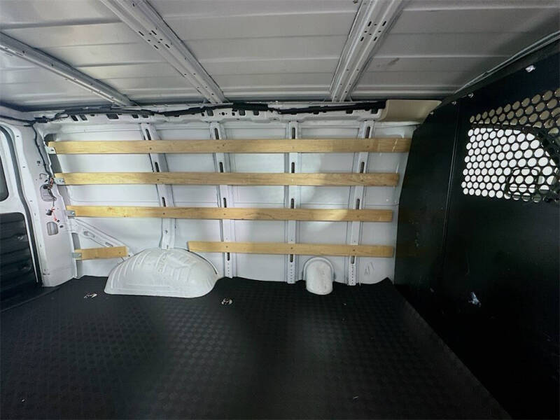 2024 Chevrolet Express 2500