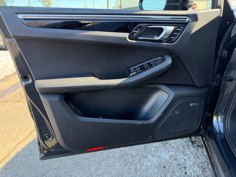 2018 Porsche Macan