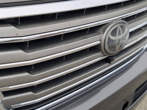 2013 Toyota Land Cruiser