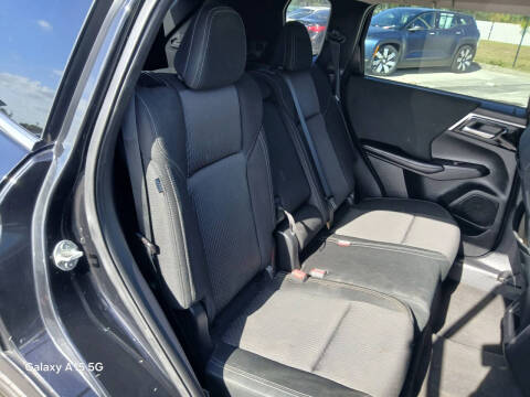 2022 Mitsubishi Outlander ES