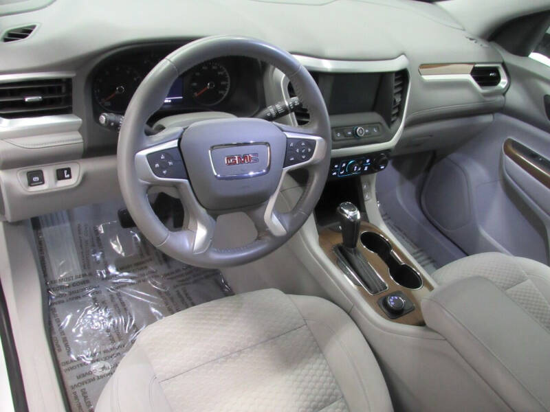 2019 GMC Acadia SLE-2