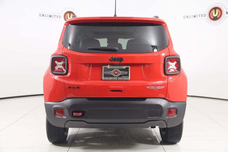 2023 Jeep Renegade Trailhawk