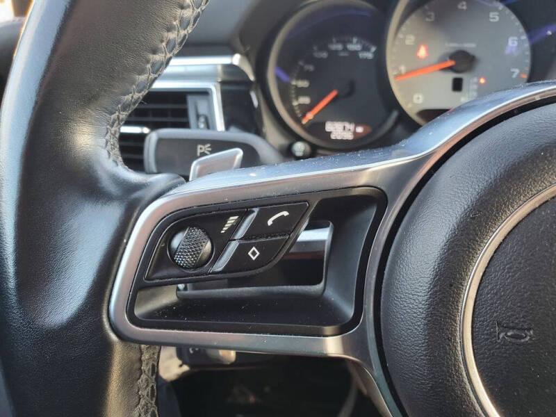 2017 Porsche Macan S