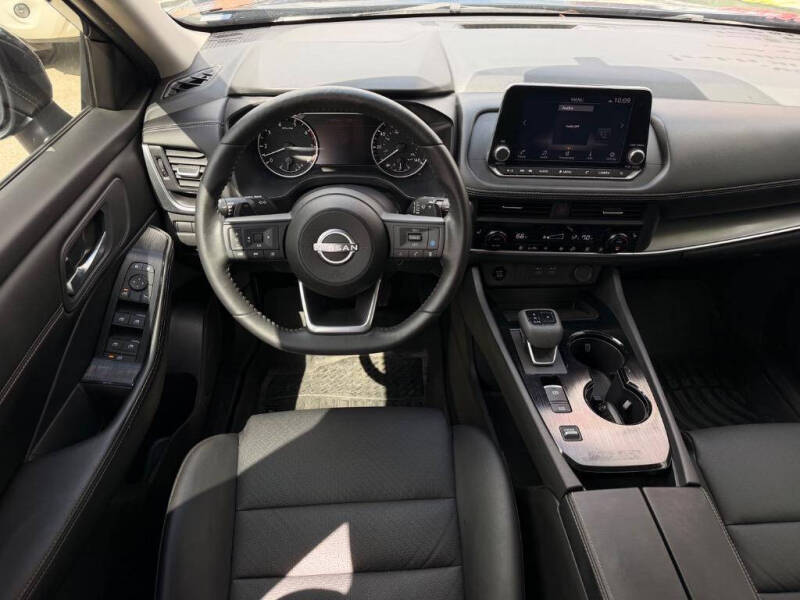 2024 Nissan Rogue SV