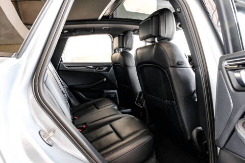 2020 Porsche Macan