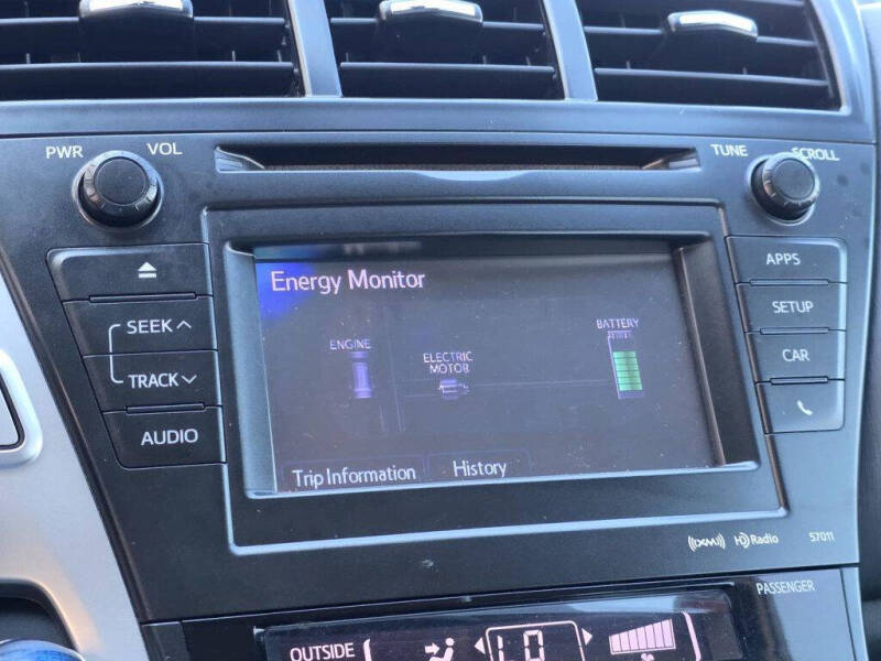 2013 Toyota Prius v