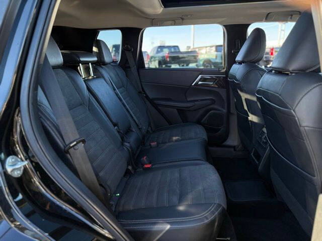 2023 Mitsubishi Outlander PHEV SE