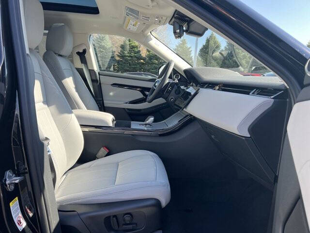 2025 Land Rover Range Rover Evoque P250 Dynamic SE