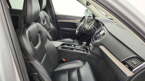 2021 Volvo XC90 T6 Inscription 7-Passenger