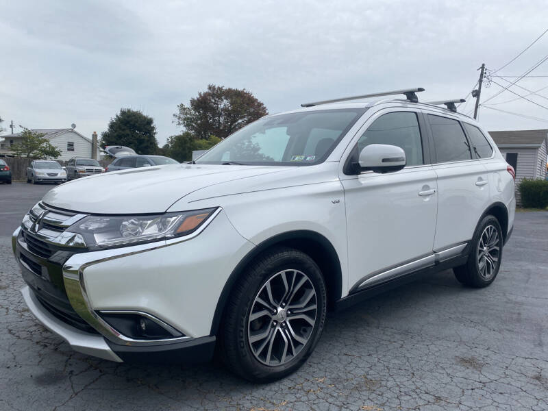 2017 Mitsubishi Outlander for sale at Barnsley Auto Sales in Oxford PA