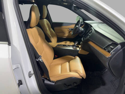 2019 Volvo XC90 T6 Inscription