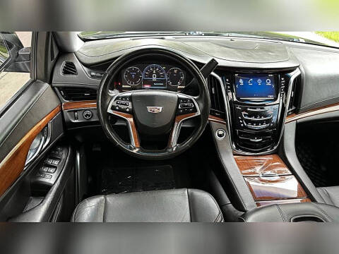 2015 Cadillac Escalade ESV Luxury