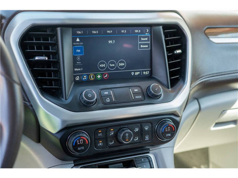 2023 GMC Acadia SLE
