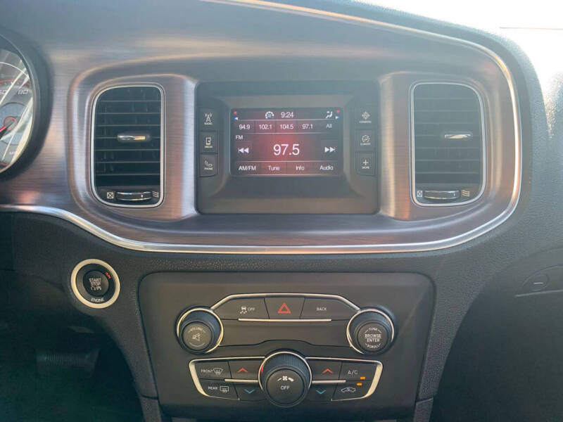 2016 Dodge Charger SE