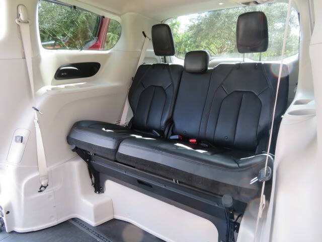 2020 Chrysler Pacifica Touring L Plus