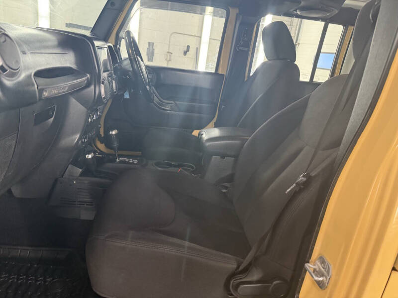 2014 Jeep Wrangler Unlimited Sport RHD