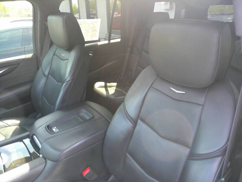 2016 Cadillac Escalade Platinum