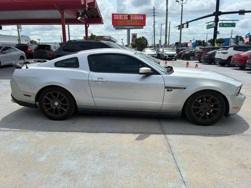2012 Ford Mustang V6