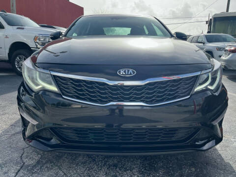 2020 Kia Optima for sale at Molina Auto Sales in Hialeah FL