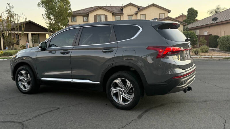 2021 Hyundai Santa Fe SE