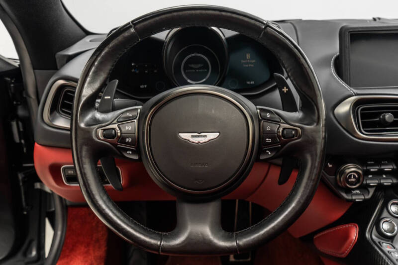2022 Aston Martin Vantage