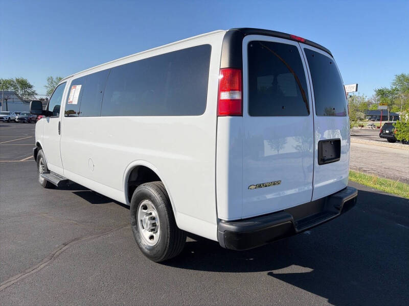 2023 Chevrolet Express LS 3500
