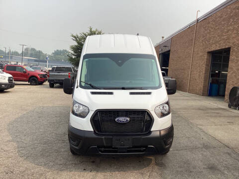 2024 Ford Transit 250